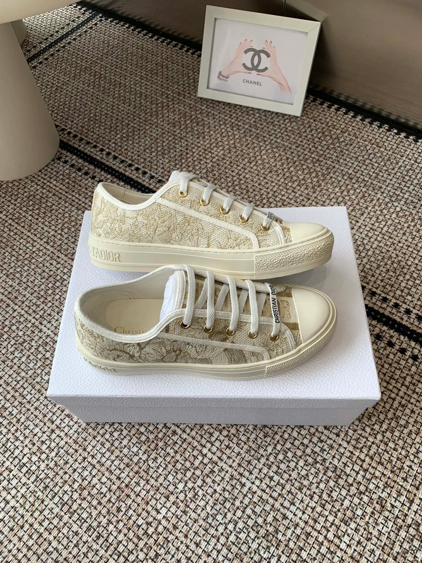 👟👟Ex-factory price 480👟👟 Women's Shoes Women's Clothes New Color Dior Dior's new presbyopic embroidered canvas heighten platform shoes, all details are consistent with the authentic ones ❗️Classic presbyopic with thick sole series, fashionable and comfortable and also elongates the leg lines, all original methods ❗️Original materials❗️ Classic embroidered presbyopia, imported silk sheep lining, original cowhide lining for feet ❗️Refundable if not satisfied❗️ Code number 35-41 (40, 41 customized, non-returnable or exchangeable)